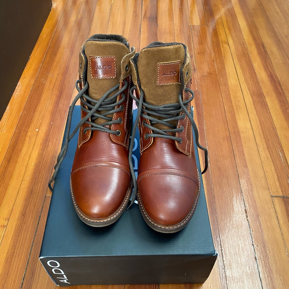 Men's leather boots